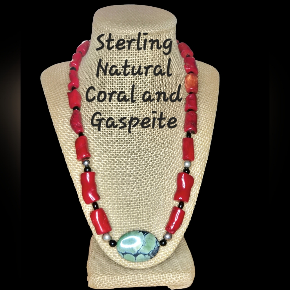 Sterling, Nat Coral, Gaspeite Santa Fe Necklace